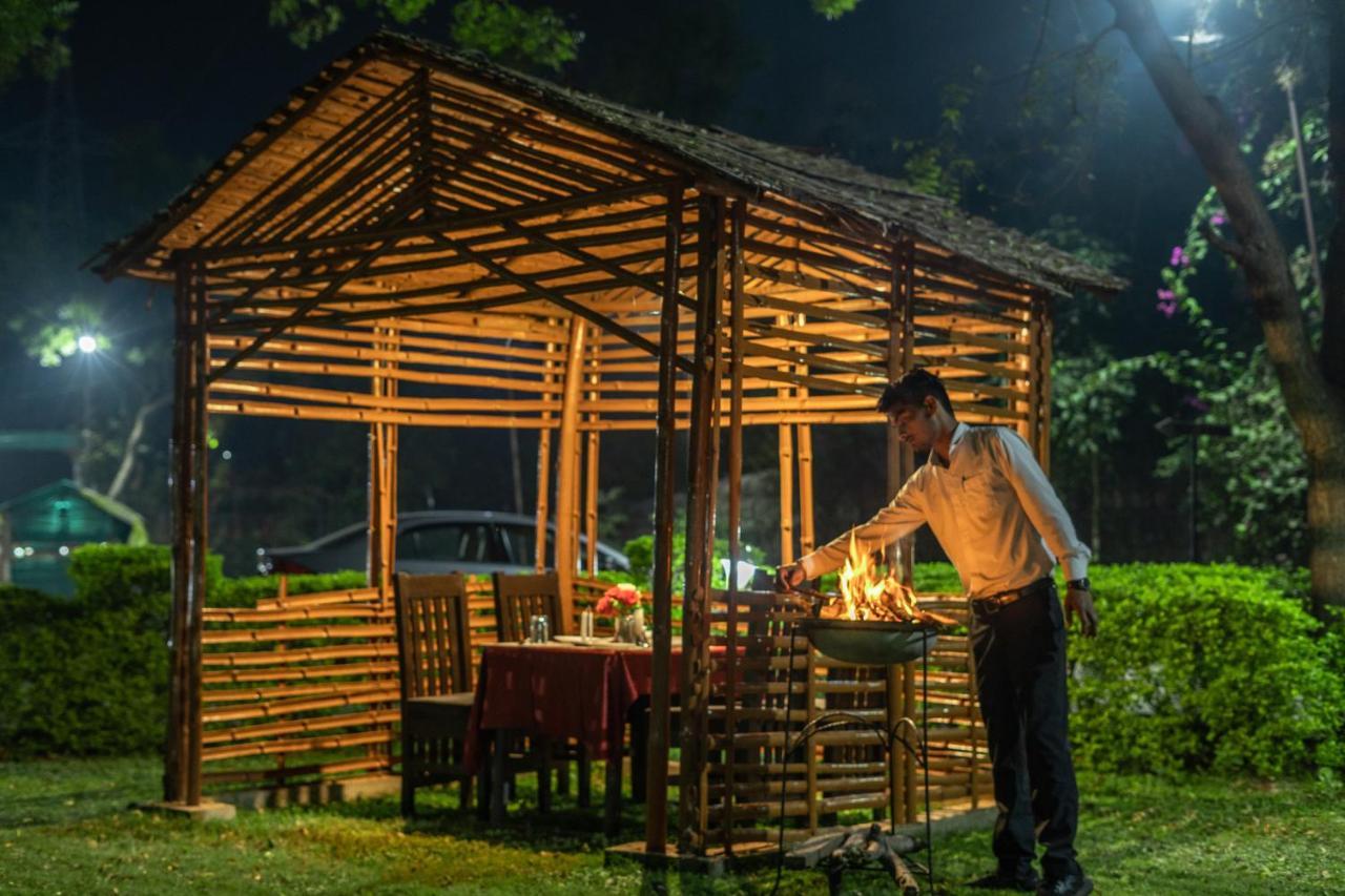 Narmada Hills Resort Godarpura Εξωτερικό φωτογραφία